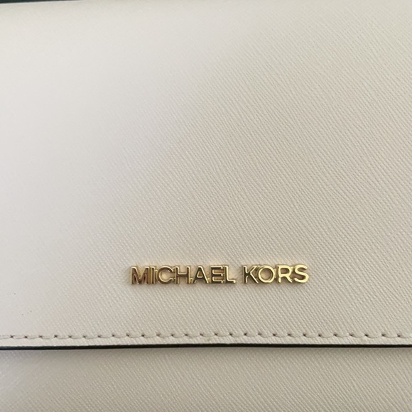 Michael Kors Crossbody Purse with Wristlet - Picture 2 of 6